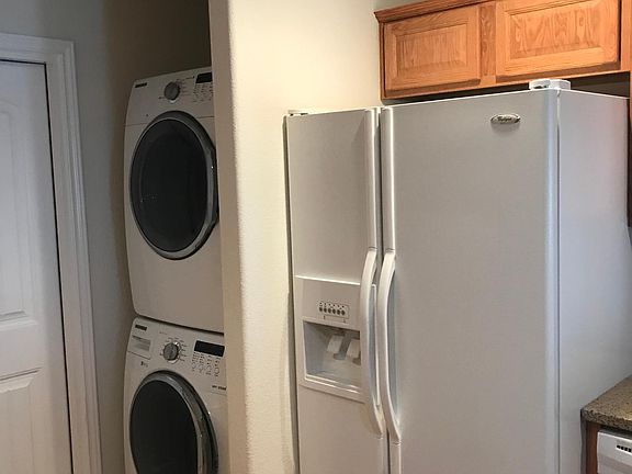 3rd image of 1312 Arcineiga Dr APT A