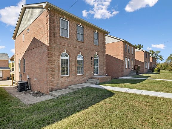 4th image of 1919 28th Ave N