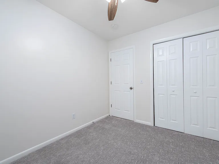 3844 Edgewater Blvd — Photo 31