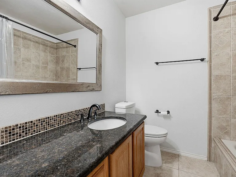 5021 McDade Dr — Photo 29