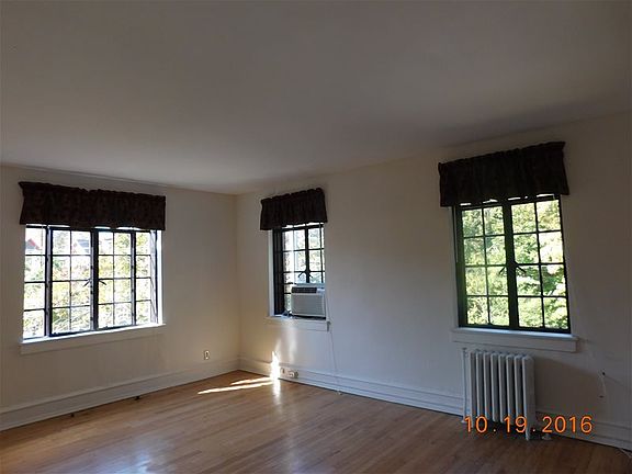 3rd image of 1212 Delaware Ave APT B4