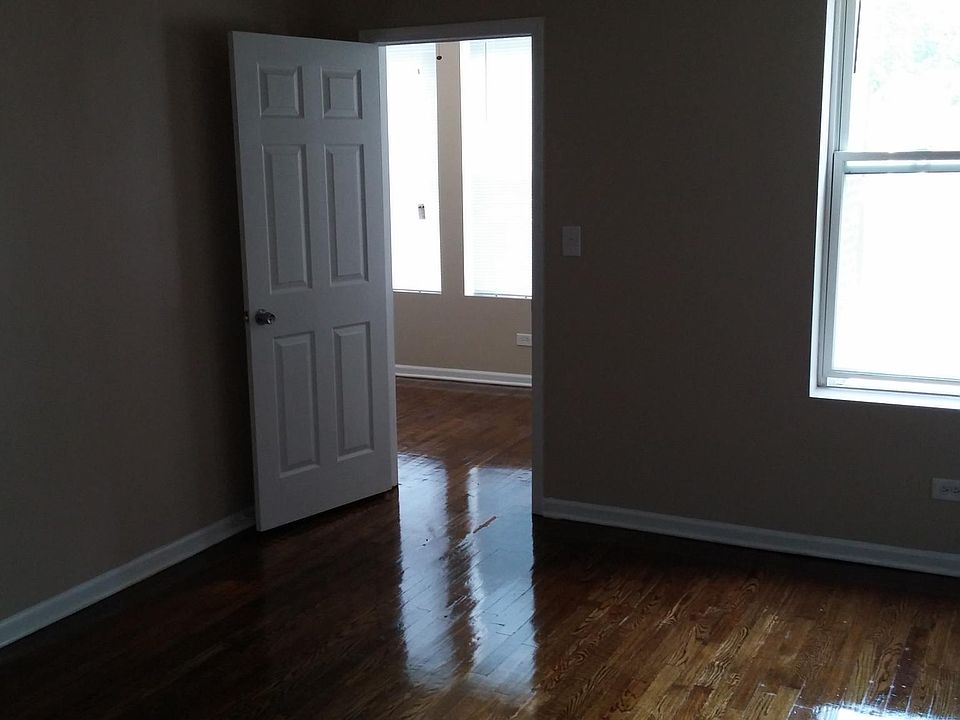 1st image of 7144 S East End Ave #3
