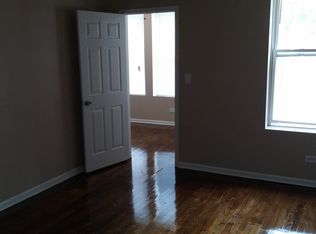 7142 S East End Ave APT 1N, Chicago, IL 60649