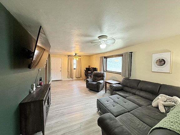 5th image of 2127 Rockport Road