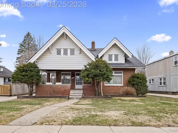 1117 N Oak St, Rochester, MI 48307