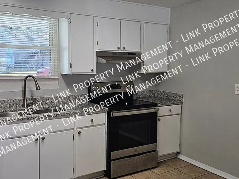 1638 Keeble St — Photo 16