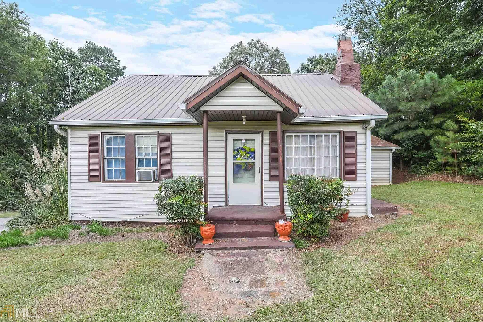 2418 Highway 34 E photo 1