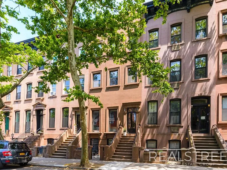431 Clinton St #2 — Photo 3