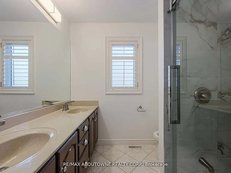 1487 The Links Dr — Photo 18