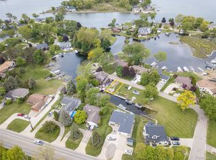 Wendell Dr, Fenton, MI 48430