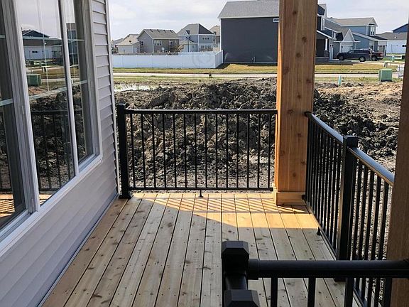 2nd image of 917 Ashley Dr W