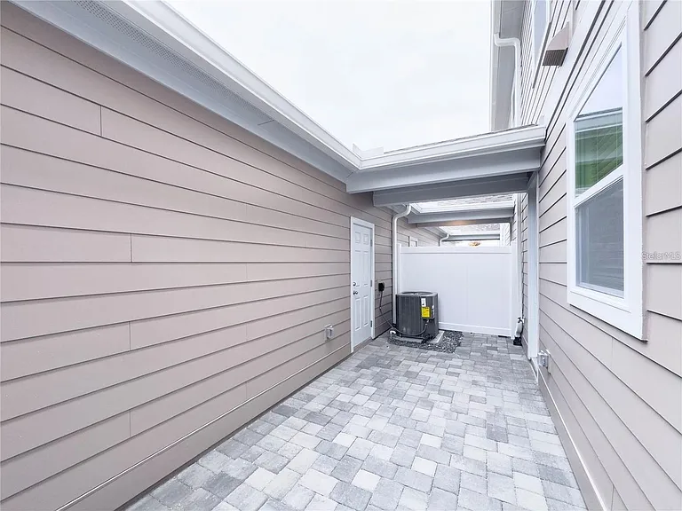 6483 Trailblaze Bnd — Photo 18