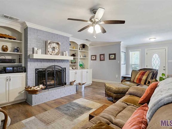 3rd image of 8809 Timber Dr