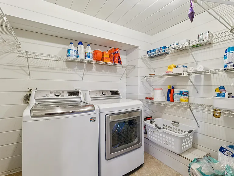 1171 N Grass Valley Rd — Photo 18