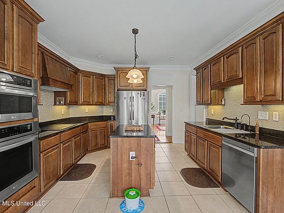 3rd image of 3809 Cherry Lake Cv