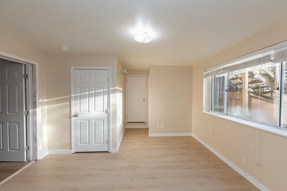 Building Photo - 331 Courtland Dr #B