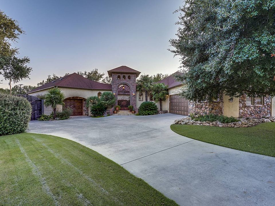1st image of 2611 Wilderness Way