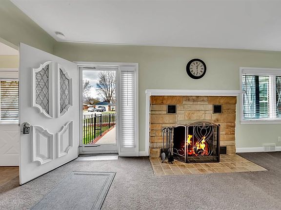 5th image of 29800 Maison St