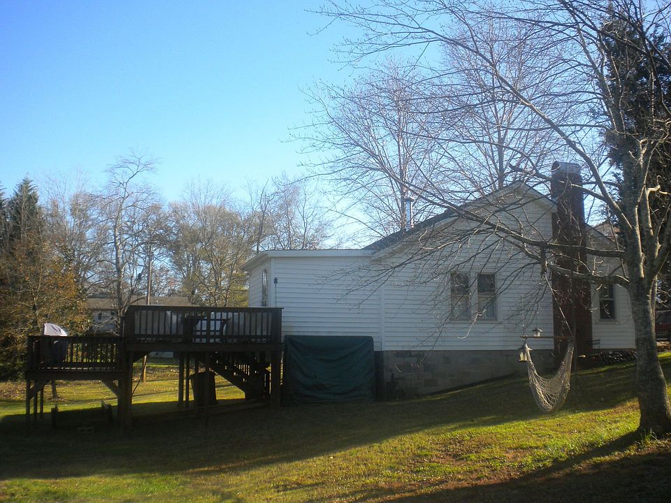 2nd image of 510 N Trade Ave