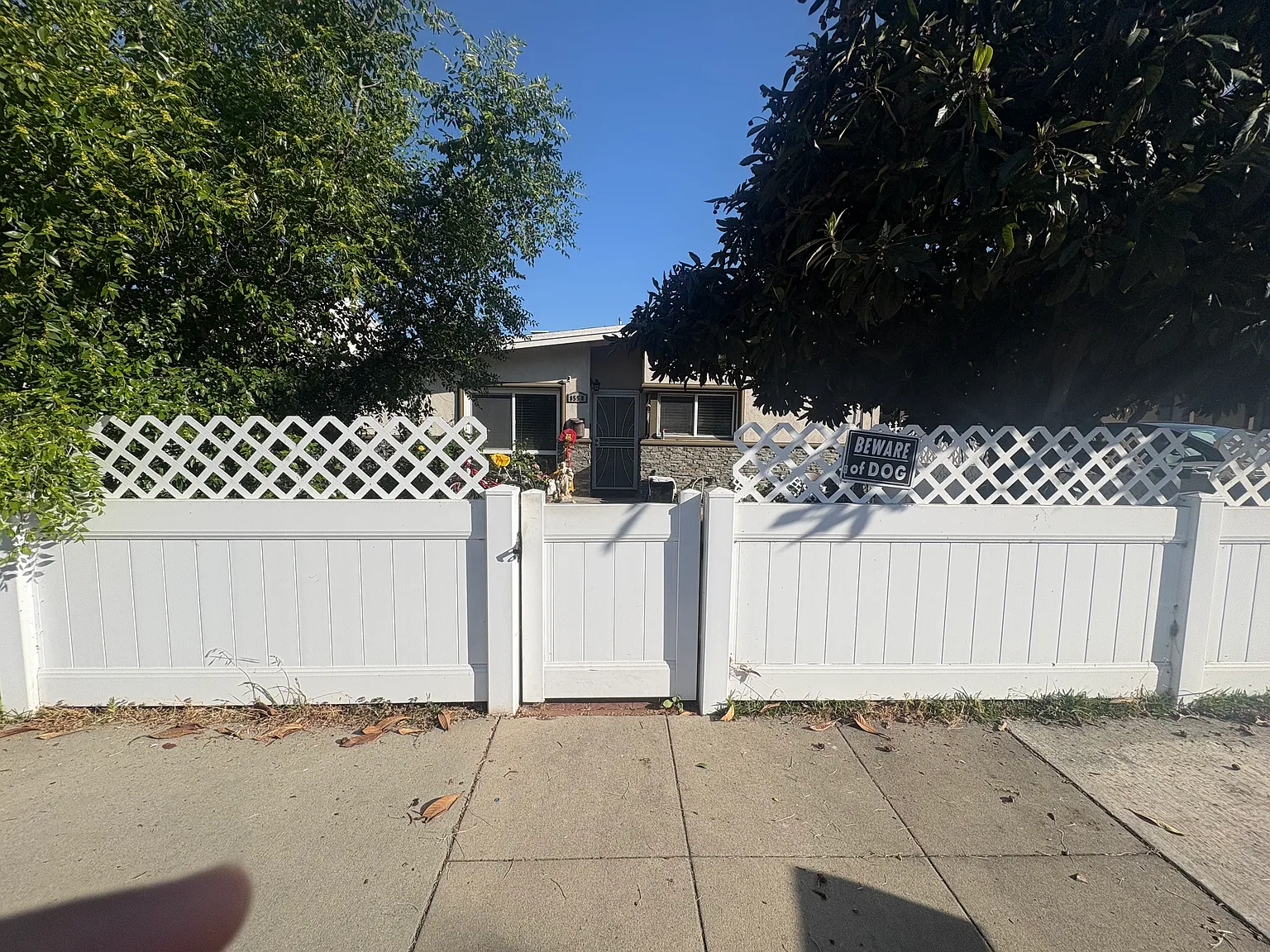 3 bed, 2986 sqft, $1,550 — Photo 1