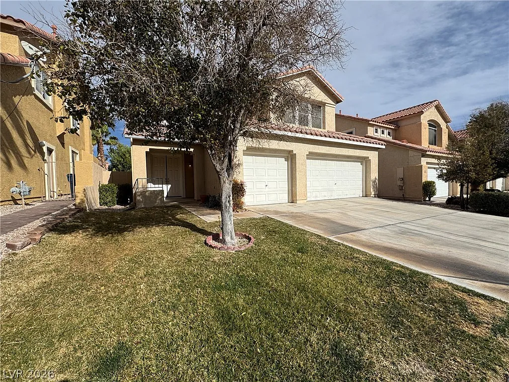 4 bed, 3.0 bath, 2346 sqft, $2,875 — Photo 2