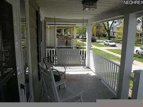 4th image of 1653 Lincoln Ave