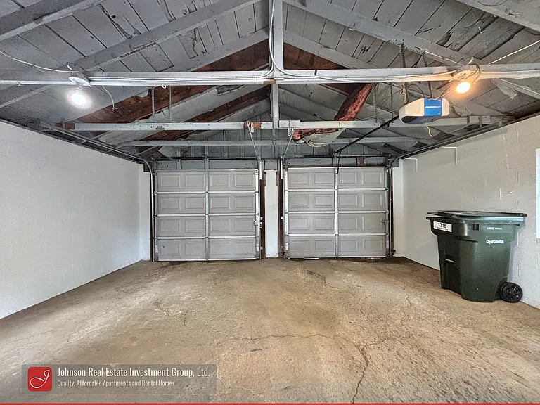 1316 Genessee Ave — Photo 26