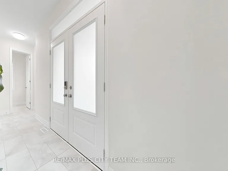 1 George Roman Ave — Photo 18