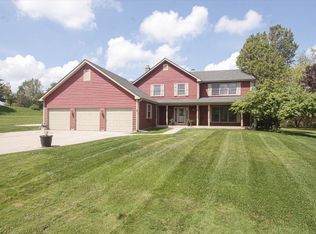 5 Piper Ln, Hawthorn Woods, IL 60047