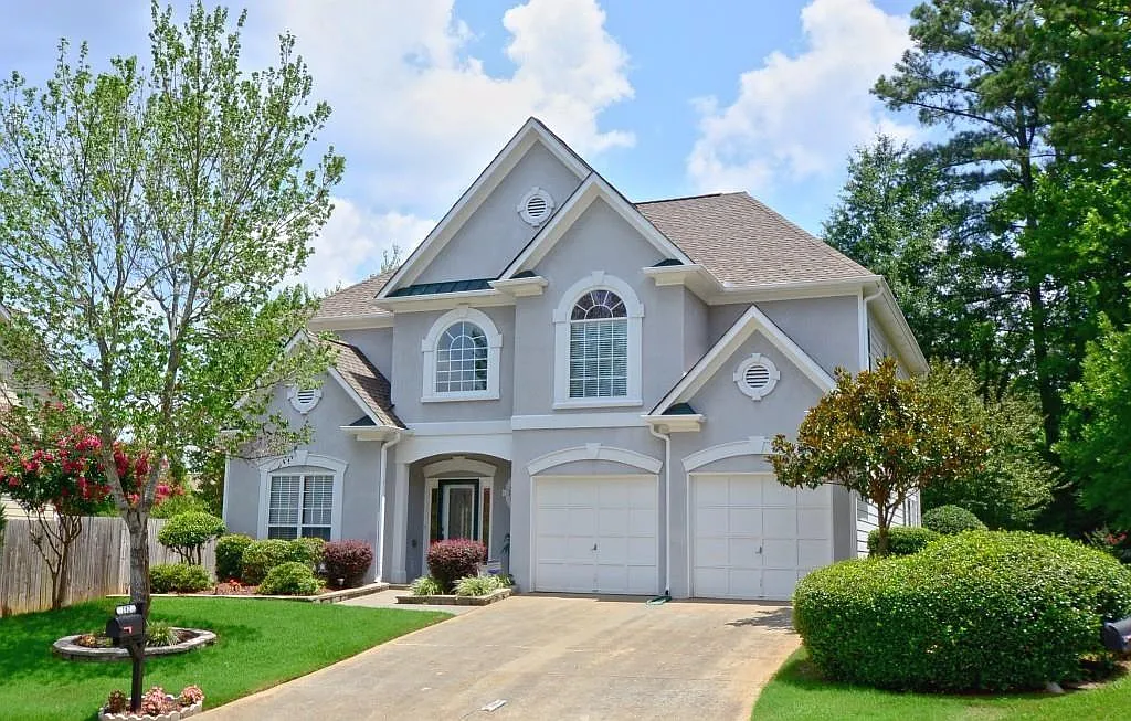 182 Parkstone Way photo 1