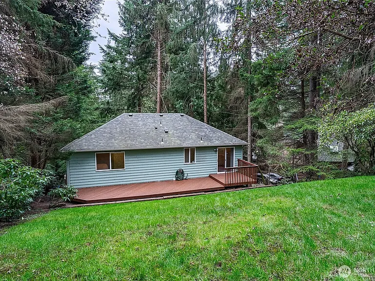 22445 Sunridge Way NE — Photo 16