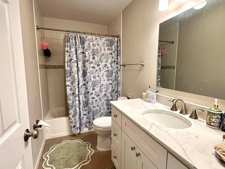 12 Stuart Dr #3 — Photo 24
