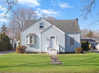 259 Newton Ave, Riverhead, NY 11901