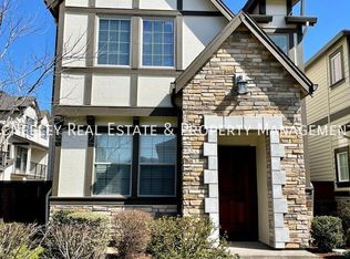 10931 SW Stockholm Dr, Wilsonville, OR 97070