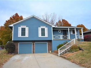 538 Sarah Ln, Liberty, MO 64068