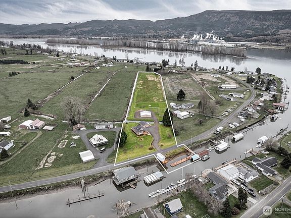 5th image of 211 S Welcome Slough Road