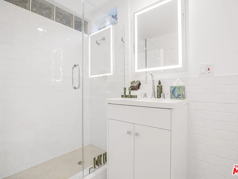 1833 Franklin Canyon Dr — Photo 20