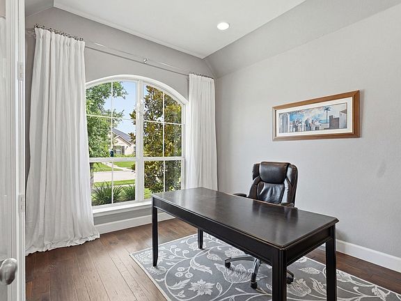 4th image of 8216 San Bernard Trl