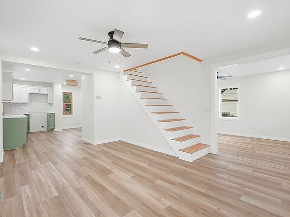 5th image of 310 W James St