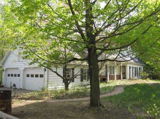 990 E Sherwood Rd, Williamston, MI 48895