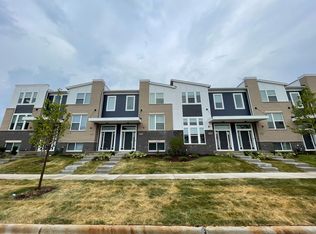 3S522 Cambridge Ct, Warrenville, IL