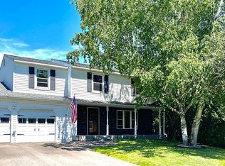 8040 Evesborough Dr, Clay, NY 13041