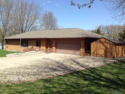 500 E 2nd St, Colton, SD, 57018