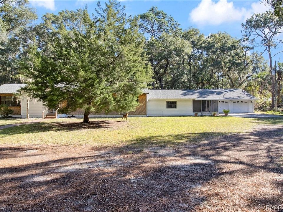 1st image of 3979 N Olive Ave