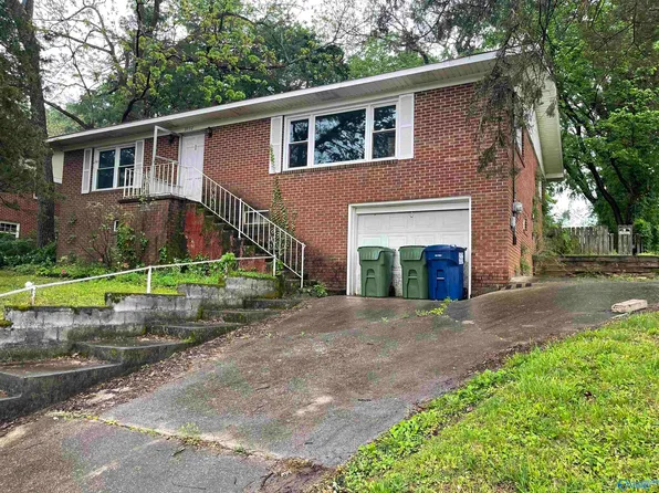 3932 W Crestview Dr NW, Huntsville, AL 35816