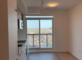 1185 Dupont St #2206, Toronto, ON M6H 0G1