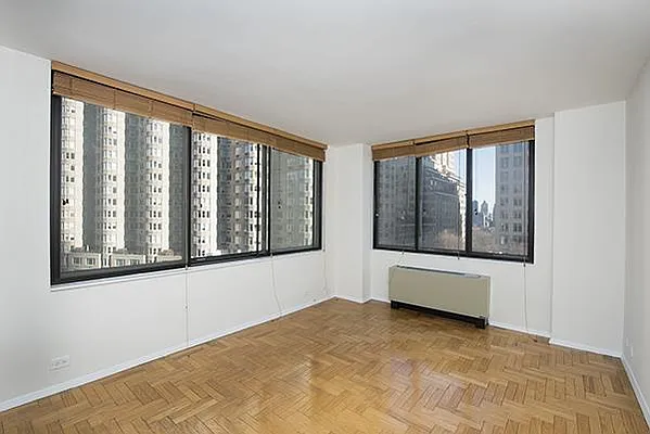 Rented by Clare Lipka, LREB | media 2