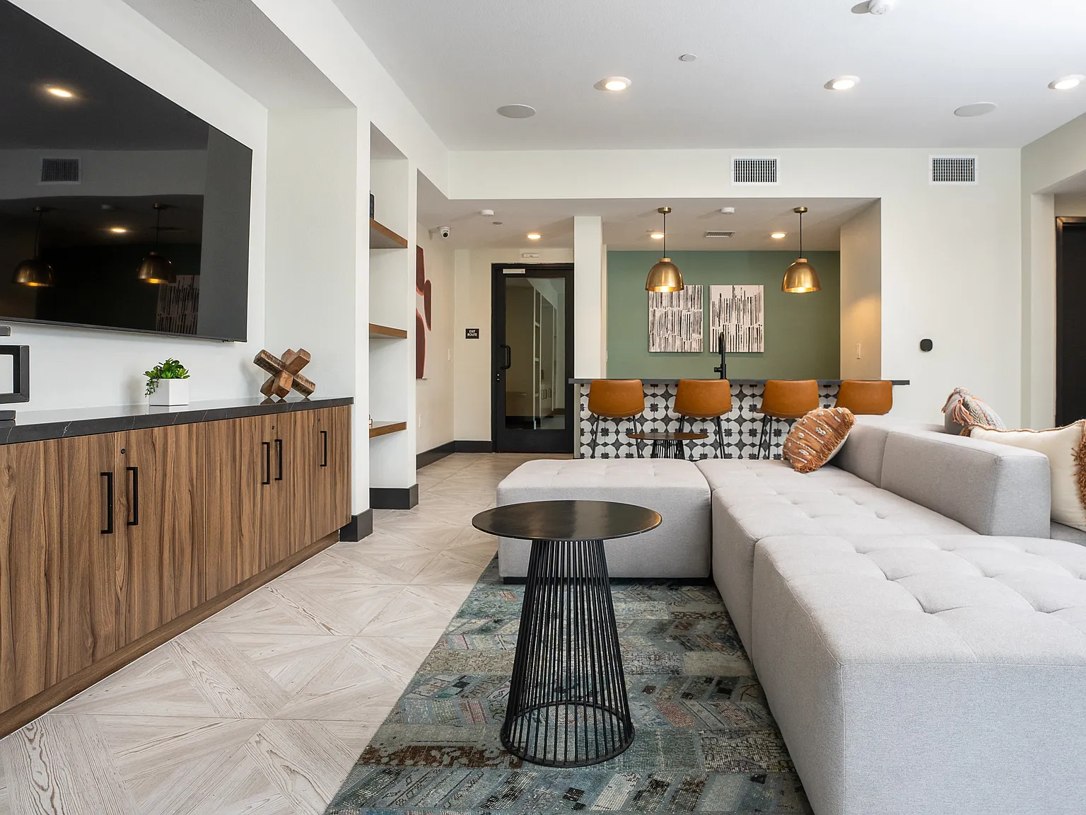 Los Alamitos Luxury Apartments — Photo 3