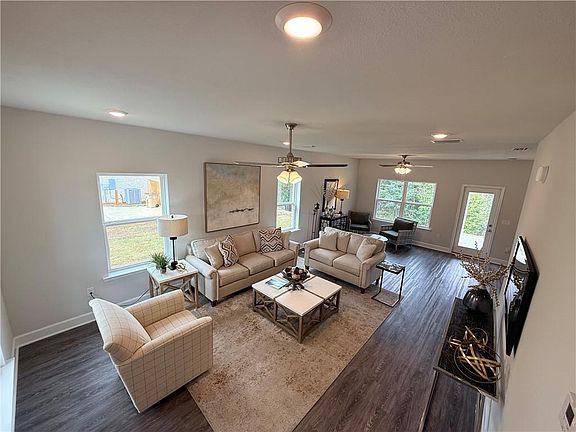 5th image of 3569 Meadow Ln