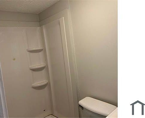 2nd image of 5021 Maple Dr